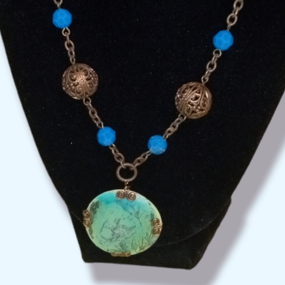 NECKLACE - Picture 3 of 4